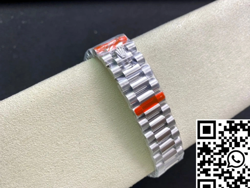 White Factory EW Date Day Rolex 18k Gold 118239 0313